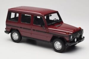 Mercedes G-Class W460 LWB Dunkelrot Minichamps 1:18 155038102 Metall – Bild 4 von 6