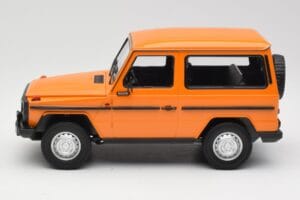 Mercedes G-Class W460 SWB Orange Minichamps 1:18 155038000 Metall – Bild 3 von 6