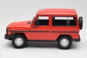 Mercedes G-Class W460 SWB Rot Minichamps 1:18 155038002 Metall – Bild 3 von 6