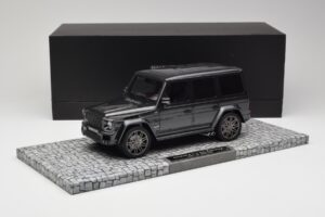 Mercedes G-Class W463 Brabus V12 800 Widestar Grau Minichamps 1:18 107032300 Metall – Bild 6 von 6