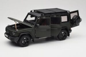 Mercedes G-Class W465 Olivgrün Norev 1:18 B66960662 Metall – Bild 2 von 8