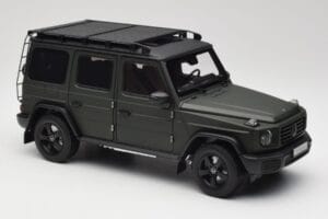 Mercedes G-Class W465 Olivgrün Norev 1:18 B66960662 Metall – Bild 6 von 8