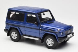 Mercedes G500 W463 SWB Blau AUTOart 1:18 76114 Metall – Bild 6 von 8