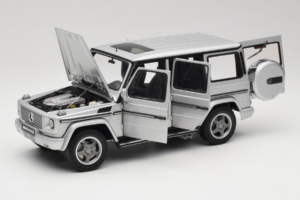 Mercedes G55 AMG W463 Silber AUTOart 1:18 76247 Metall – Bild 2 von 8