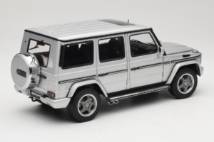 Mercedes G55 AMG W463 Silber AUTOart 1:18 76247 Metall – Bild 3 von 8