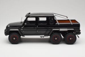 Mercedes AMG G63 W463 6x6 Gloss Schwarz AUTOart 1:18 76306 Komposit – Bild 4 von 8