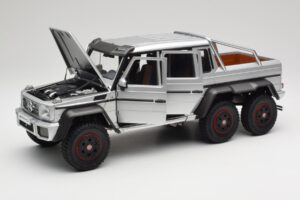 Mercedes AMG G63 W463 6x6 Iridium Silber AUTOart 1:18 76301 Komposit – Bild 2 von 8