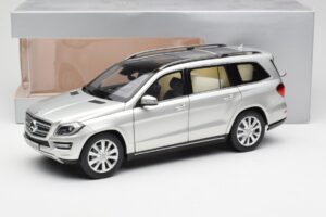 Mercedes GL-Class X166 Iridium Silber Metallic Norev 1:18 B66960097 Metall – Bild 8 von 8