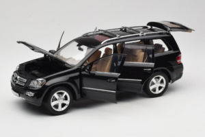 Mercedes GL X164 Obsidian Black Minichamps 1:18 B66962334 Metall – Bild 2 von 8