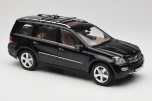 Mercedes GL X164 Obsidian Black Minichamps 1:18 B66962334 Metall – Bild 6 von 8