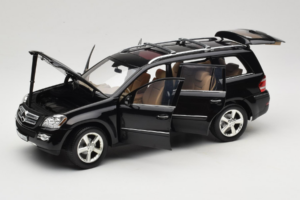 Mercedes GL X164 Tanzanite Blue Minichamps 1:18 B66962335 Metall – Bild 2 von 8