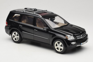 Mercedes GL X164 Tanzanite Blue Minichamps 1:18 B66962335 Metall – Bild 6 von 8