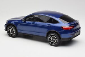 Mercedes AMG GLC 43 Coupe Brilliant Blau GT Spirit 1:18 B66960468 Resin – Bild 5 von 6