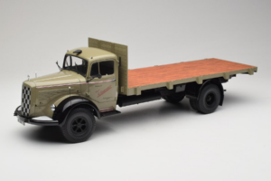 Mercedes L6600 Rungewagen Grau Schwarz Minichamps 1:18 109031050-R1 Metall