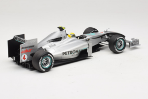 Mercedes MGP W01 #4 N. Rosberg Mercedes GP Showcar 2010 Minichamps 1:18 150100074 Metall – Bild 2 von 7