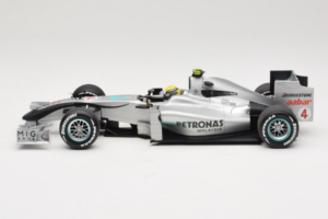 Mercedes MGP W01 #4 N. Rosberg Mercedes GP Showcar 2010 Minichamps 1:18 150100074 Metall – Bild 3 von 7