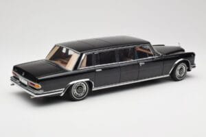 Mercedes 600 Pullman W100 Schwarz AUTOart 1:18 76197 Metall – Bild 3 von 8
