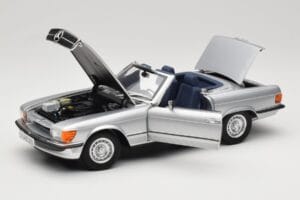 Mercedes R107 380 SL Silber Norev 1:18 183725 Metall – Bild 2 von 8