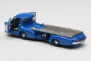 Mercedes Renntransporter Blue Wonder CMC 1:43 M-036K Metall – Bild 5 von 8