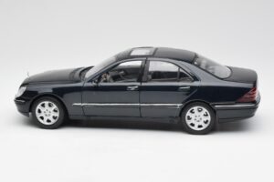 Mercedes S-Class W220 Blau Maisto 1:18 56051 Metall – Bild 4 von 8