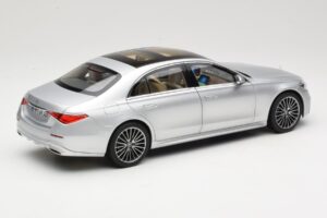Mercedes S-Class W223 AMG Line Brilliant Silver Norev 1:18 183805 Metall – Bild 3 von 8