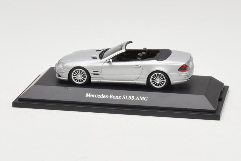 Mercedes SL 55 AMG R230 Silber Minichamps 1:43 B66962347 Metall