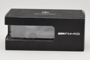 Mercedes SL 63 AMG R230 Silver Metallic Minichamps 1:43 B66960018 Metall – Bild 4 von 4