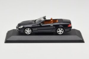 Mercedes SL R230 Schwarz Minichamps 1:43 B66961922 Metall