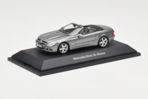 Mercedes SL R230 Palladium Silver Metallic Minichamps 1:43 B66962390 Metall – Bild 2 von 4