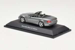 Mercedes SL R230 Palladium Silver Metallic Minichamps 1:43 B66962390 Metall – Bild 3 von 4