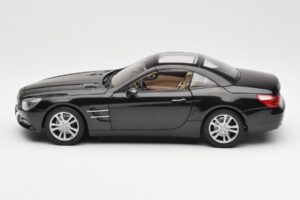 Mercedes SL R231 Magnetite Schwarz Metallic Norev 1:18 B66960107 Metall – Bild 5 von 9