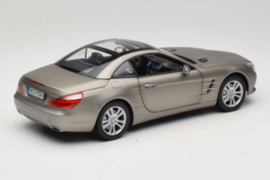 Mercedes SL500 R231 Dark Grey Matt Norev 1:18 183590 Metall – Bild 4 von 9