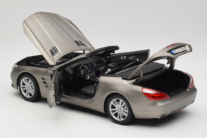 Mercedes SL500 R231 Dark Grey Matt Norev 1:18 183590 Metall – Bild 6 von 9
