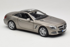 Mercedes SL500 R231 Dark Grey Matt Norev 1:18 183590 Metall – Bild 7 von 9
