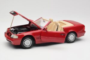 Mercedes SL500 R129 Rot Revell 1:18 08927 Metall – Bild 2 von 8