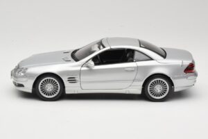 Mercedes SL55 AMG R230 Silber Maisto 1:18 36894 Metall – Bild 4 von 8