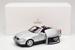 Mercedes SLK R170 Brilliant Silver Norev 1:18 183020 Metall – Bild 9 von 9