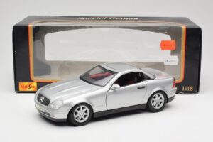 Mercedes SLK R170 Roadster Silber Maisto 1:18 31674 Metall – Bild 2 von 9