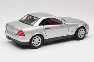 Mercedes SLK R170 Roadster Silber Maisto 1:18 31674 Metall – Bild 5 von 9