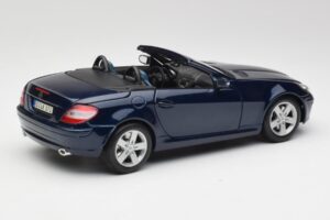 Mercedes SLK R171 Blau Maisto 1:18 B66962190 Metall – Bild 3 von 8
