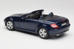 Mercedes SLK R171 Blau Maisto 1:18 B66962190 Metall – Bild 7 von 8