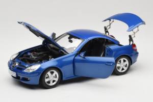 Mercedes SLK R171 Blue Metallic Minichamps 1:18 100033131 Metall – Bild 2 von 11