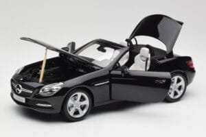 Mercedes SLK R172 Magnetite Schwarz Minichamps 1:18 B66960514 Metall – Bild 2 von 8