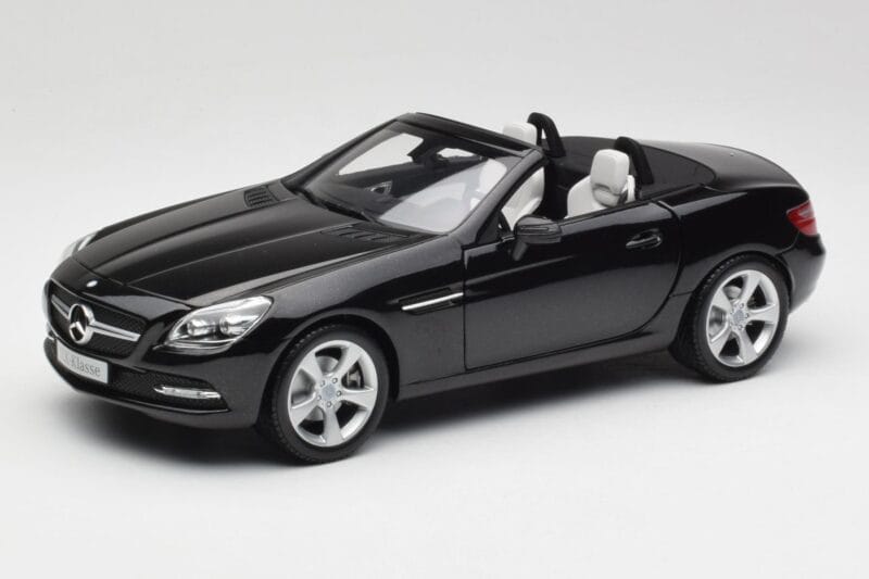 Mercedes SLK R172 Magnetite Schwarz Minichamps 1:18 B66960514 Metall