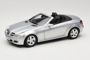 Mercedes SLK R171 Silber Minichamps 1:18 B66962318 Metall