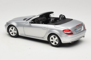 Mercedes SLK R171 Silber Minichamps 1:18 B66962318 Metall – Bild 8 von 9
