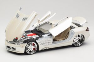 Mercedes SLR McLaren C199 Weiss Maisto 1:18 31068 Metall – Bild 2 von 8