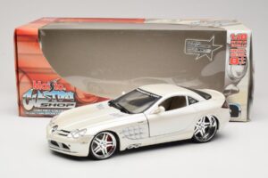 Mercedes SLR McLaren C199 Weiss Maisto 1:18 31068 Metall – Bild 8 von 8