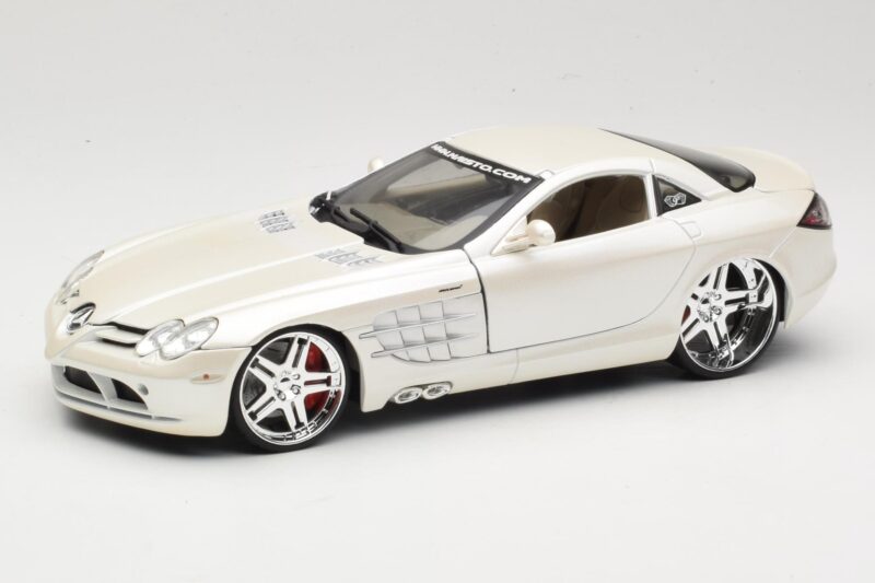 Mercedes SLR McLaren C199 Weiss Maisto 1:18 31068 Metall