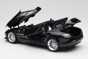 Mercedes SLR McLaren Roadster R199 Crystal Galaxit Schwarz Minichamps 1:18 B66961004 Metall – Bild 5 von 8